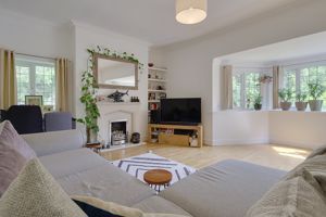 Lounge- click for photo gallery